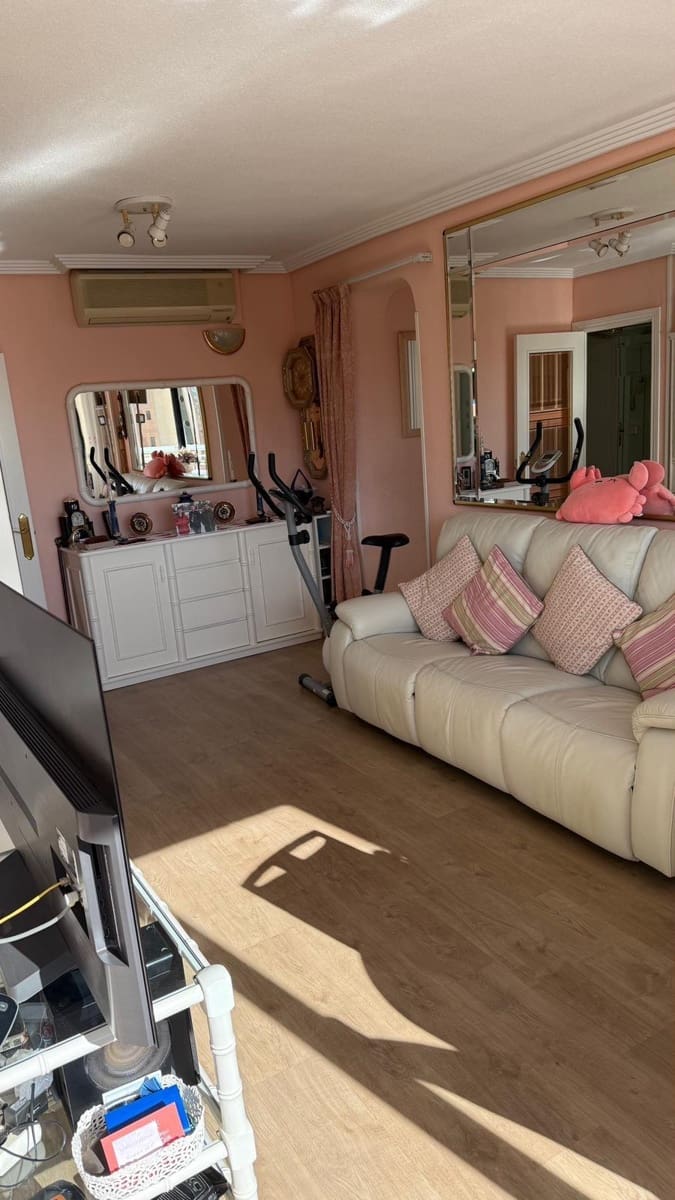 3 soveværelse Lejlighed til salg i Benidorm med swimmingpool garage - € 419.000 (Ref: 9396030)