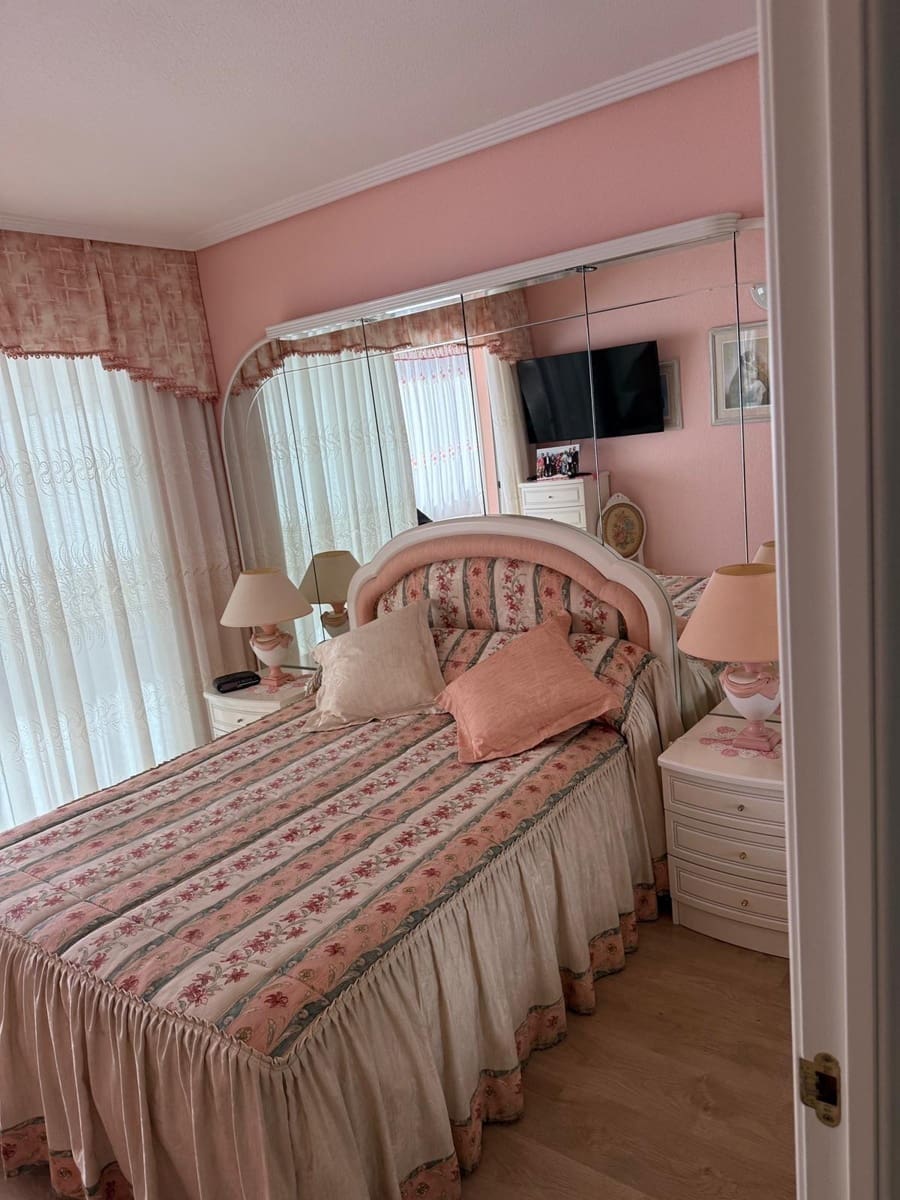 3 soveværelse Lejlighed til salg i Benidorm med swimmingpool garage - € 419.000 (Ref: 9396030)