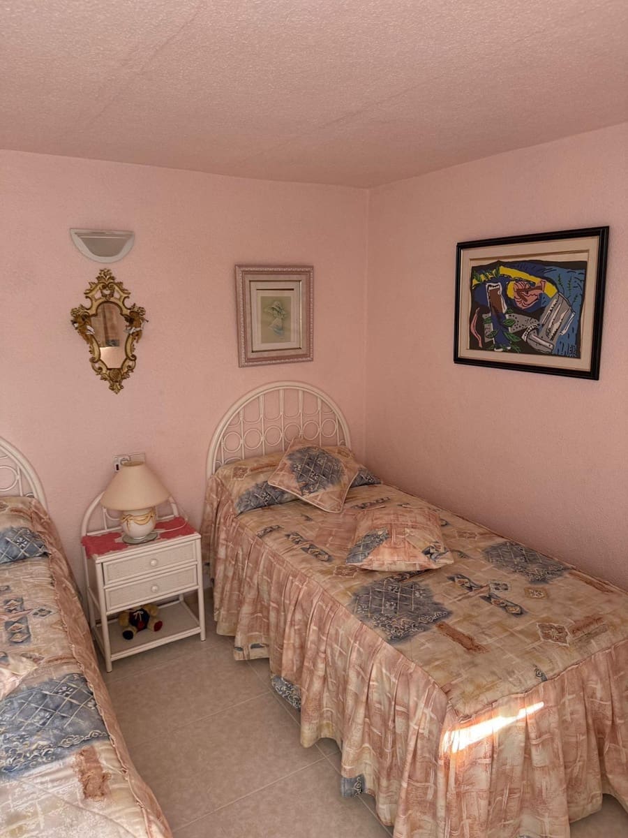 3 soveværelse Lejlighed til salg i Benidorm med swimmingpool garage - € 419.000 (Ref: 9396030)