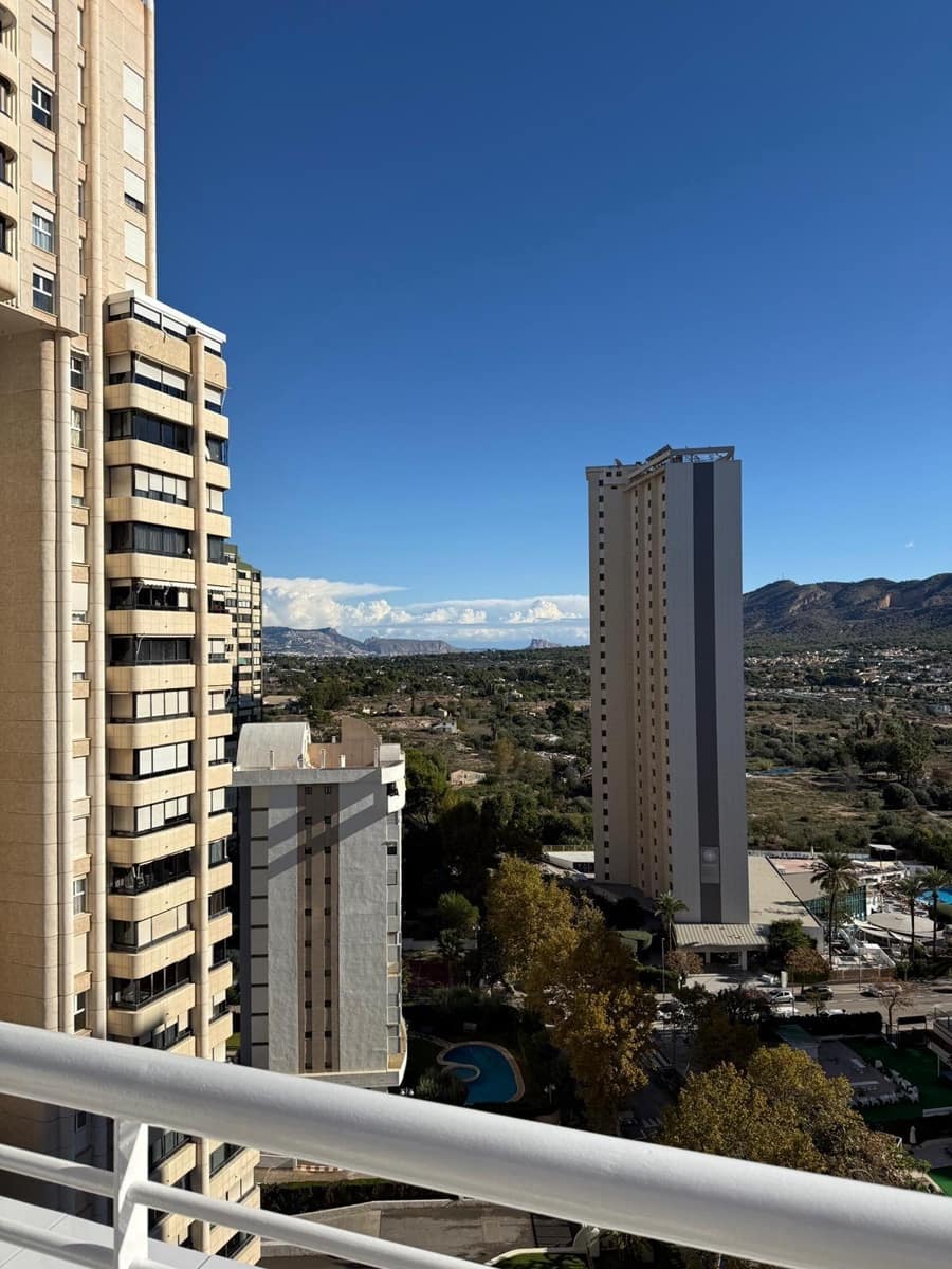 3 soveværelse Lejlighed til salg i Benidorm med swimmingpool garage - € 419.000 (Ref: 9396030)