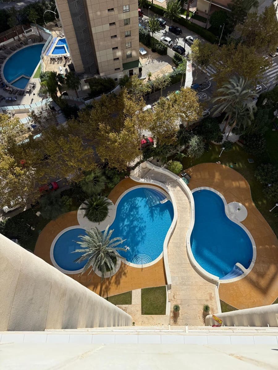 3 soveværelse Lejlighed til salg i Benidorm med swimmingpool garage - € 419.000 (Ref: 9396030)