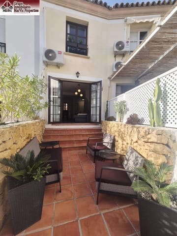 Adosado de 2 habitaciones en Finestrat en venta con piscina - 299.500 € (Ref: 9396032)