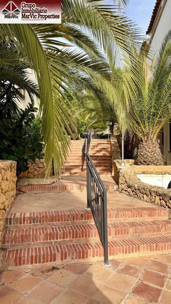 2 slaapkamer Rijtjeshuis te koop in Finestrat met zwembad - € 299.500 (Ref: 9396032)