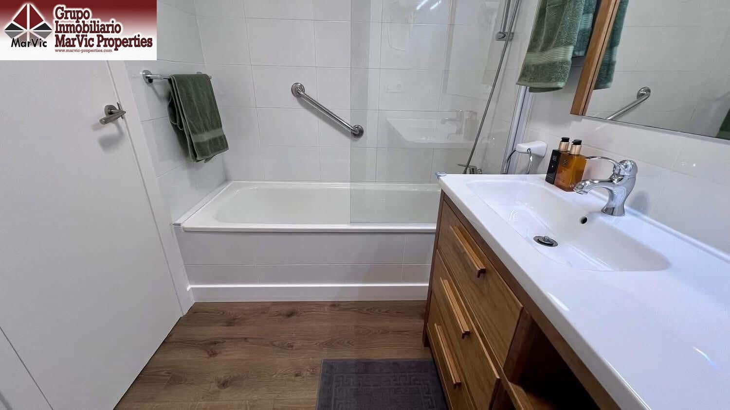 2 slaapkamer Rijtjeshuis te koop in Finestrat met zwembad - € 299.500 (Ref: 9396032)