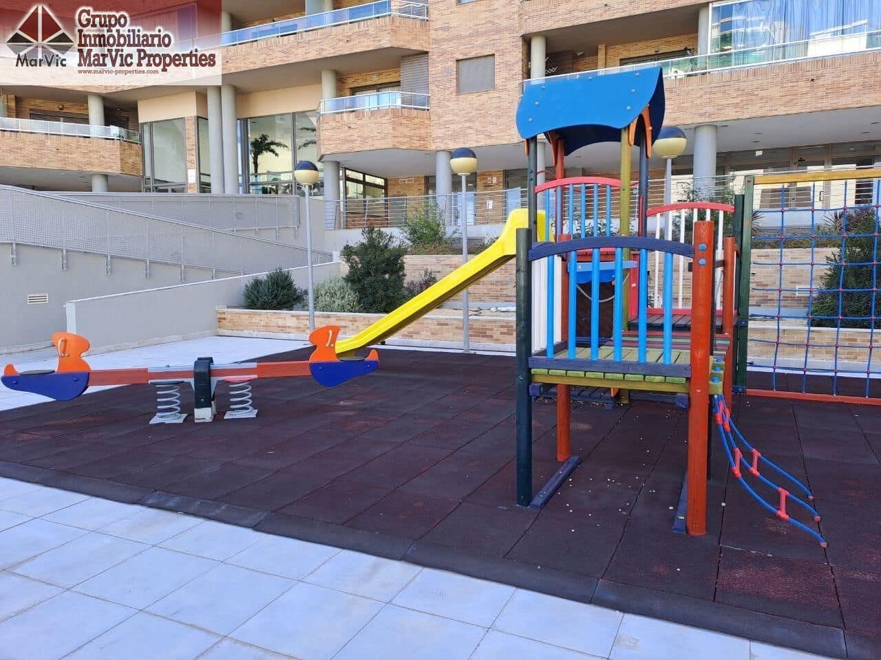 1 quarto Apartamento para arrendar em La Villajoyosa / Vila Joiosa com piscina - 1 150 € (Ref: 9422480)