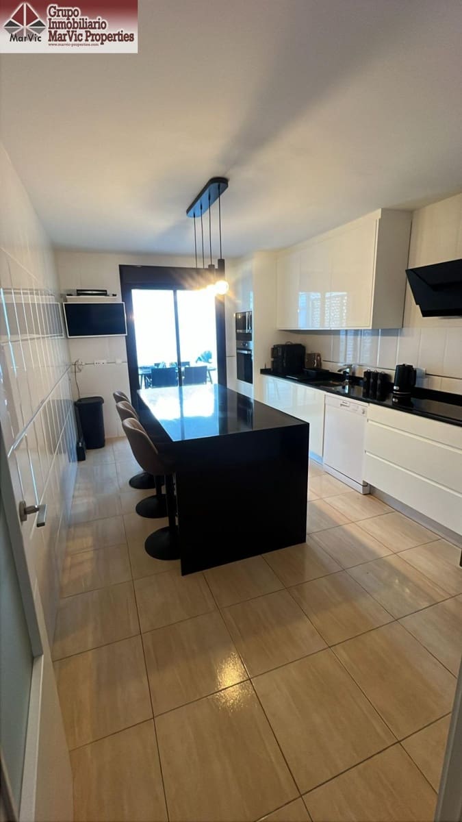 3 soveværelse Villa til salg i Benidorm med swimmingpool garage - € 495.000 (Ref: 9427246)