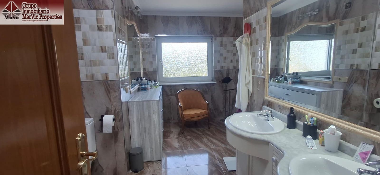 5 quarto Moradia para venda em La Nucia com piscina - 630 000 € (Ref: 9440165)