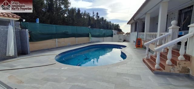 5 quarto Moradia para venda em La Nucia com piscina - 630 000 € (Ref: 9440165)