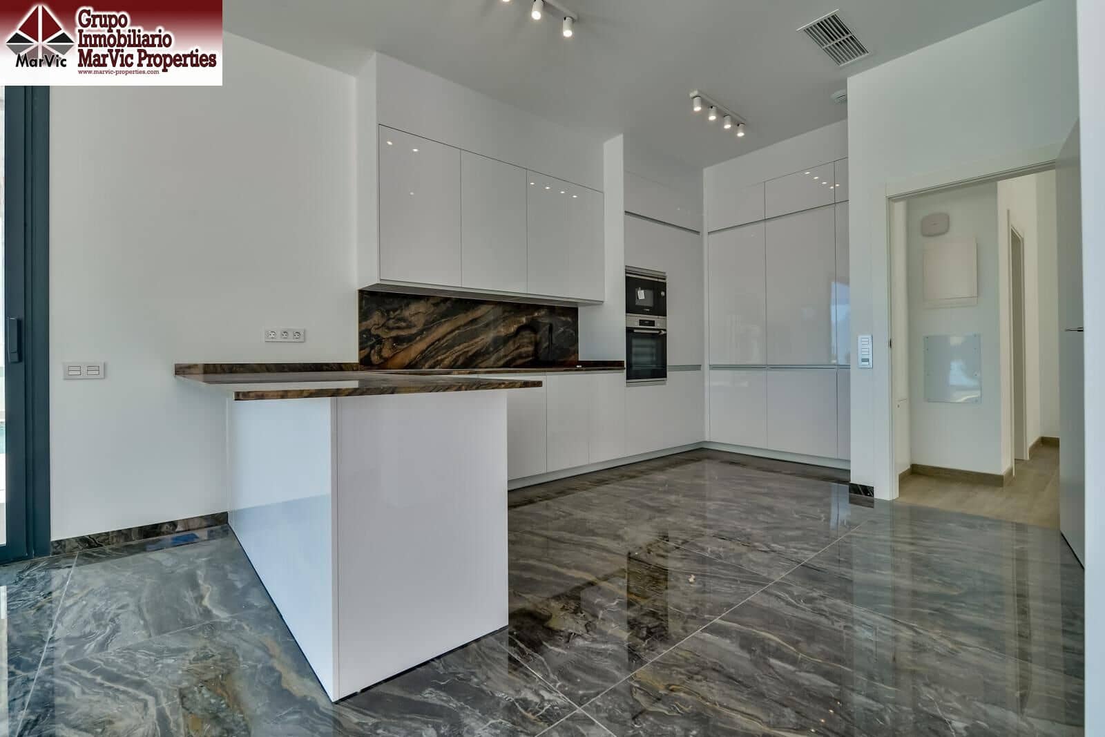 7 Zimmer Villa zu verkaufen in Finestrat mit Pool Garage - 1.900.000 € (Ref: 9449211)