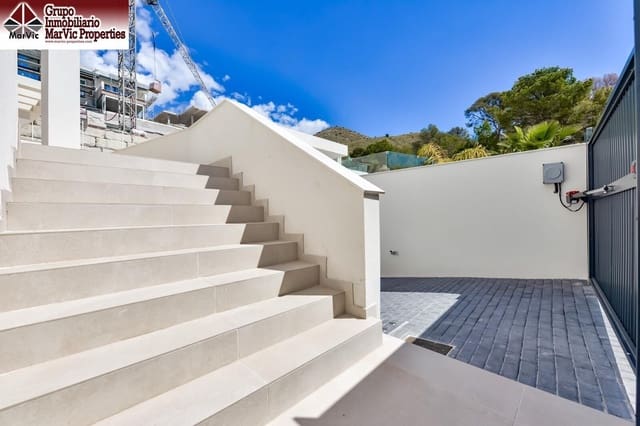 7 Zimmer Villa zu verkaufen in Golf Bahía, Finestrat mit Pool Garage - 1.900.000 € (Ref: 9449211)