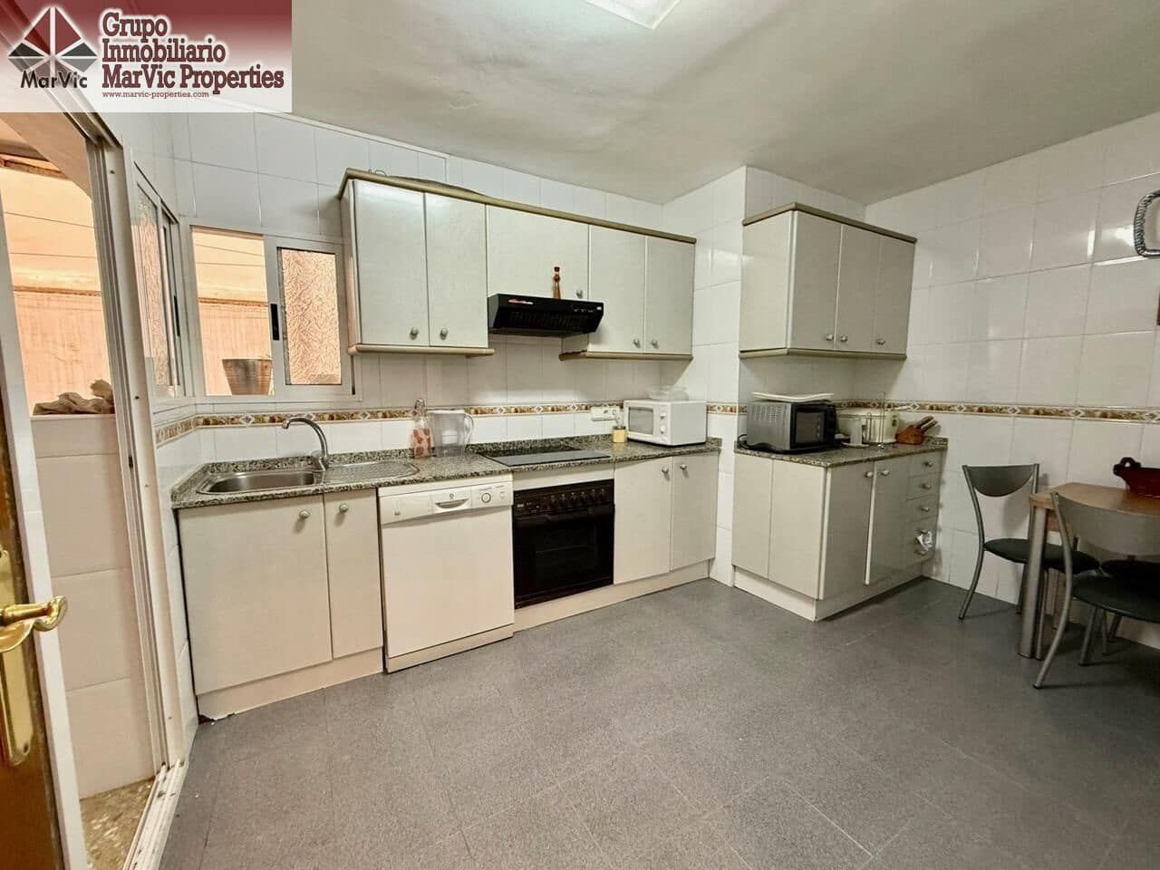 4 soveværelse Lejlighed til salg i Benidorm - € 295.000 (Ref: 9450995)