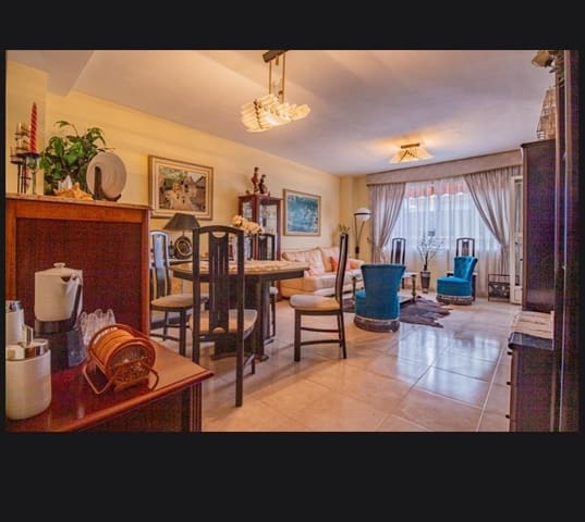 Piso de 3 habitaciones en Alfaz del Pi / L'Alfàs del Pi en venta con garaje - 255.000 € (Ref: 9450997)