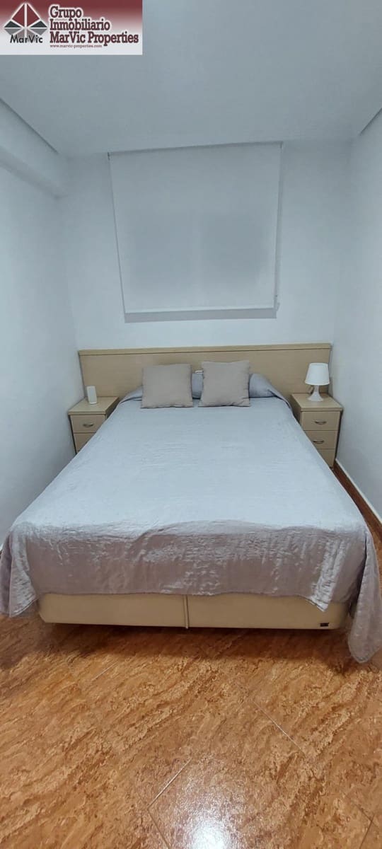 2 sovrum Lägenhet till salu i Benidorm med pool - 165 000 € (Ref: 9450998)