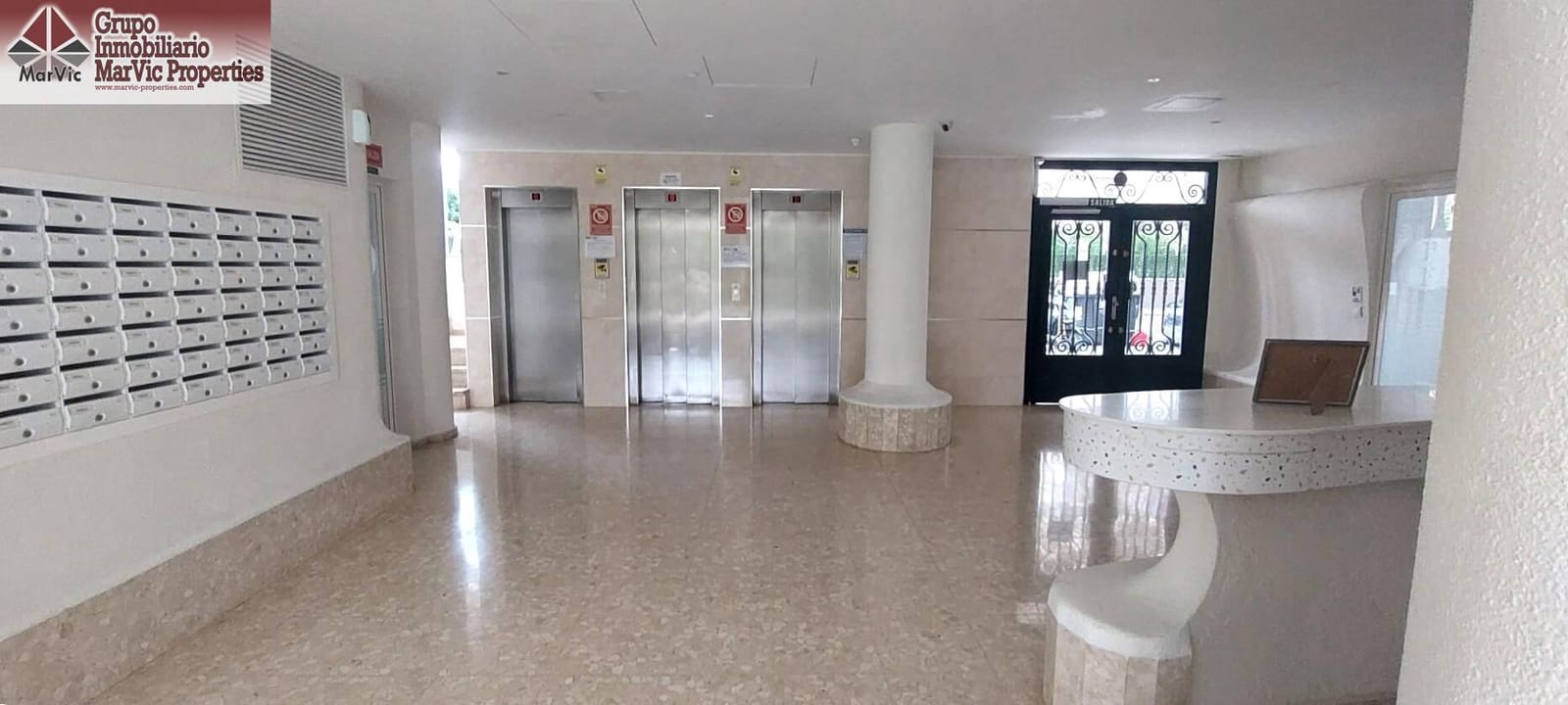 2 sovrum Lägenhet till salu i Benidorm med pool - 165 000 € (Ref: 9450998)