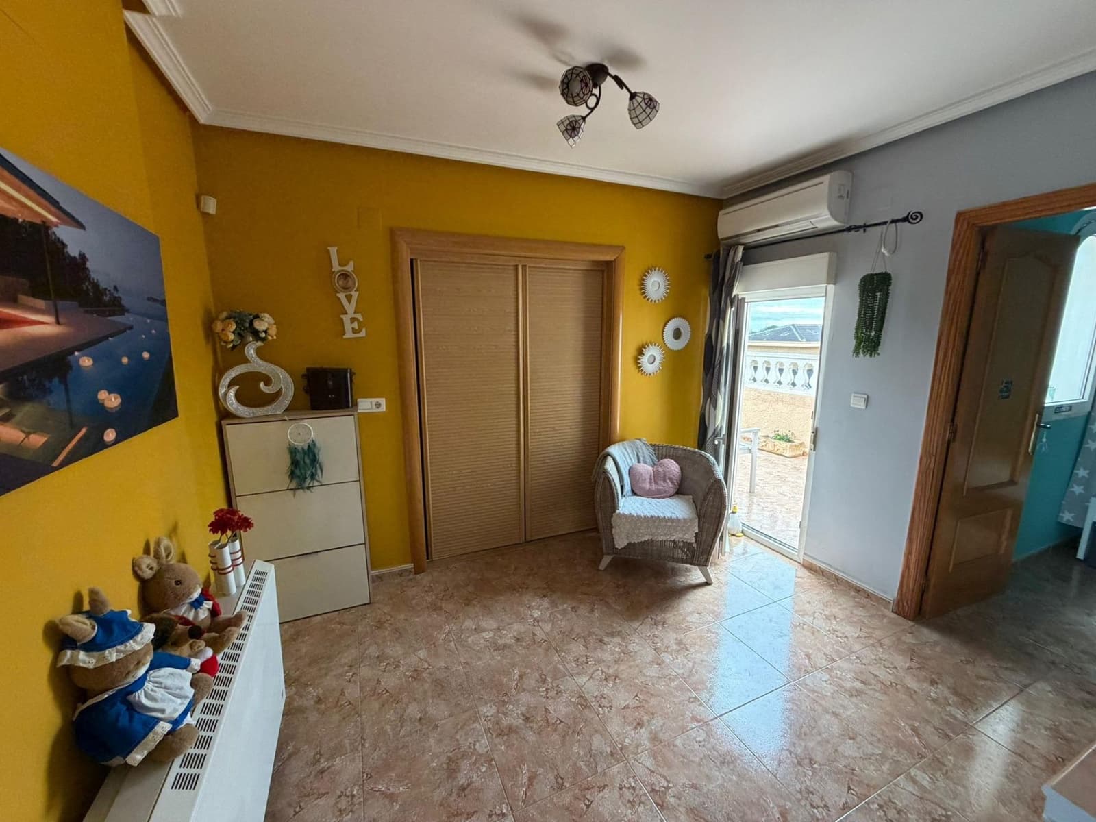 5 quarto Moradia Geminada para venda em La Nucia com piscina garagem - 425 000 € (Ref: 9452791)