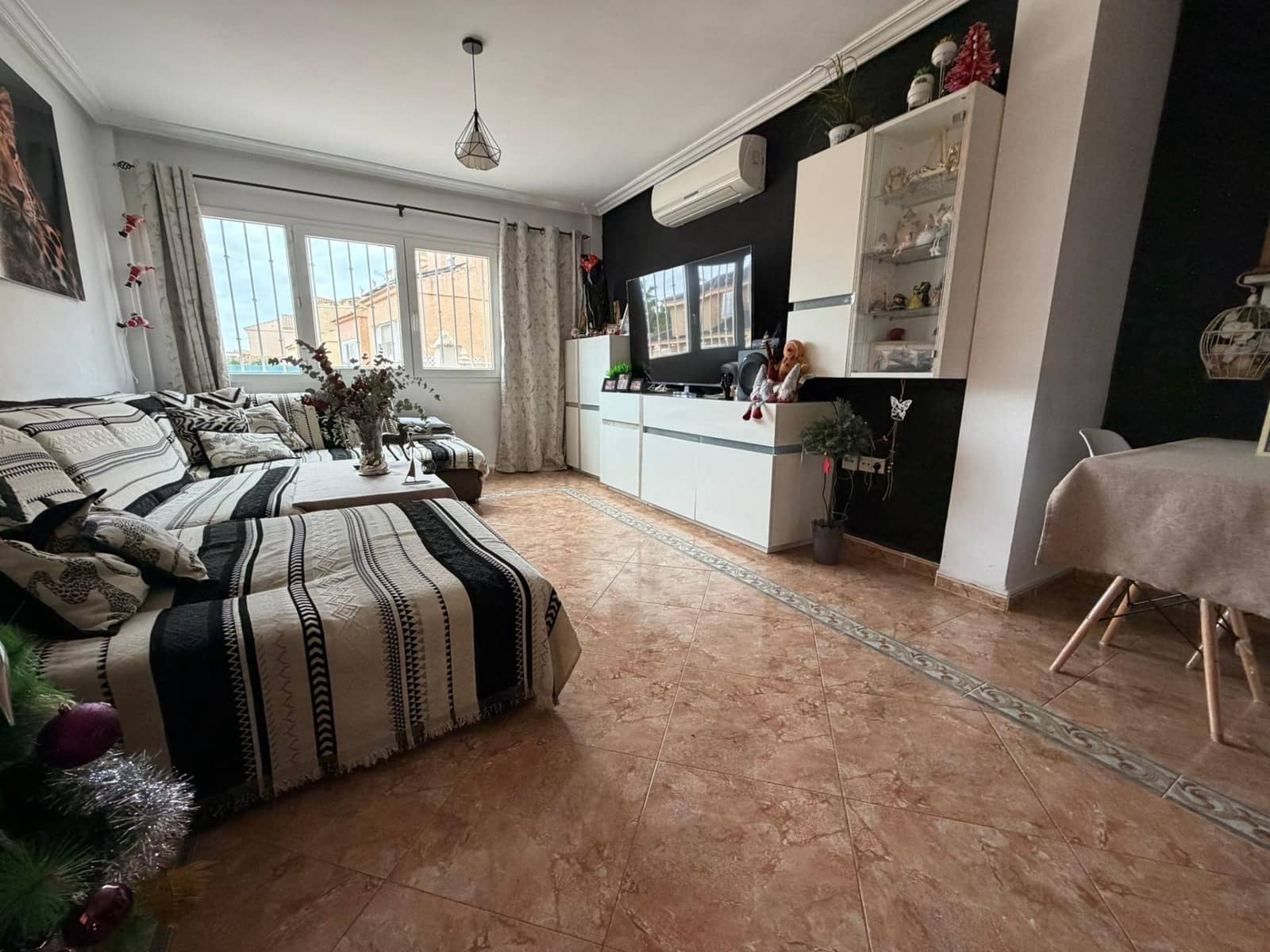 5 quarto Moradia Geminada para venda em La Nucia com piscina garagem - 425 000 € (Ref: 9452791)