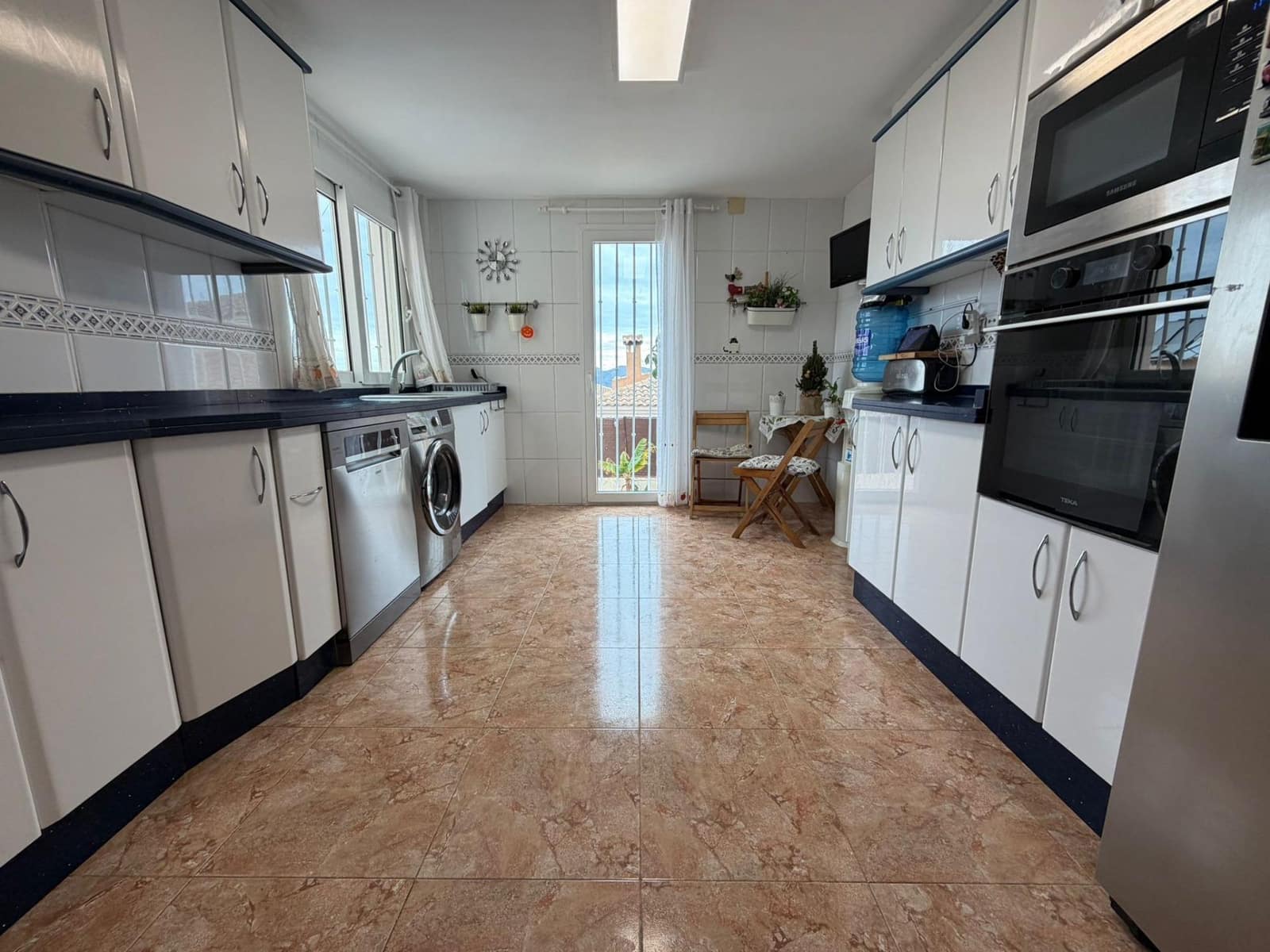 5 quarto Moradia Geminada para venda em La Nucia com piscina garagem - 425 000 € (Ref: 9452791)
