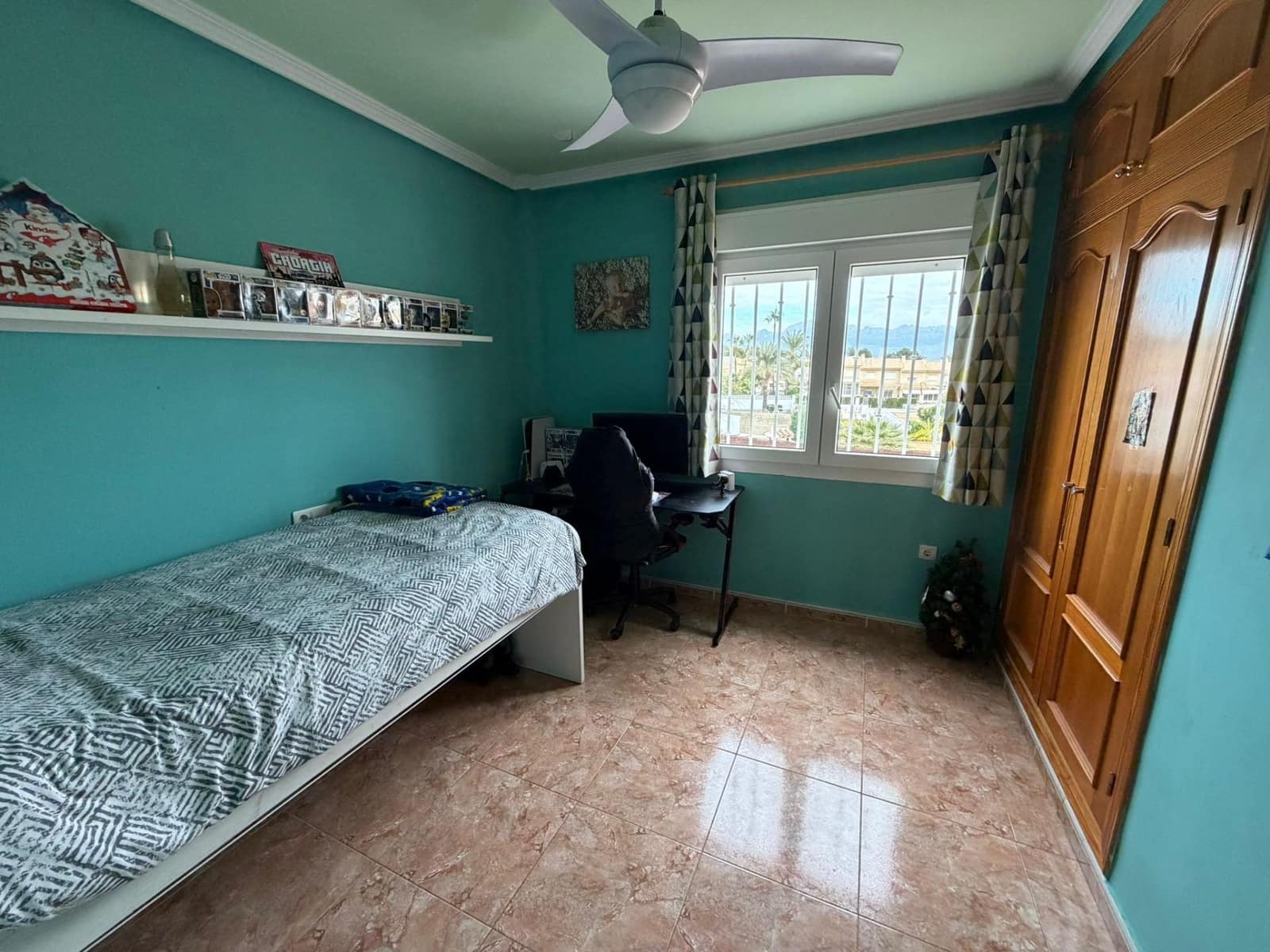 5 quarto Moradia Geminada para venda em La Nucia com piscina garagem - 425 000 € (Ref: 9452791)