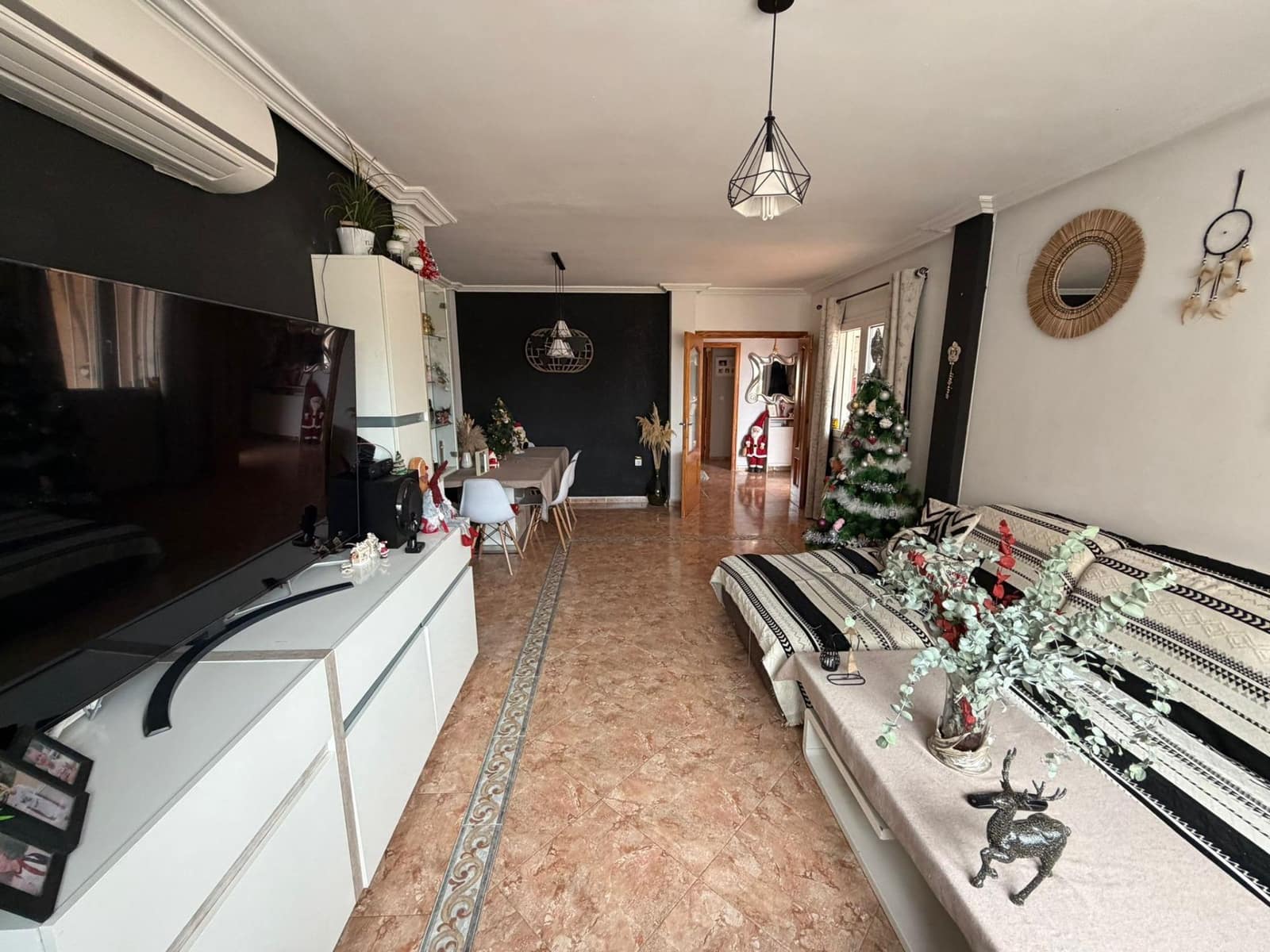 5 quarto Moradia Geminada para venda em La Nucia com piscina garagem - 425 000 € (Ref: 9452791)