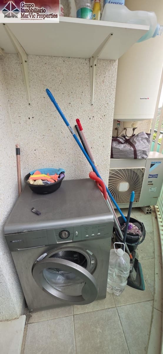 Apartamento de 2 habitaciones en La Villajoyosa / Vila Joiosa en venta con piscina garaje - 273.000 € (Ref: 9456292)