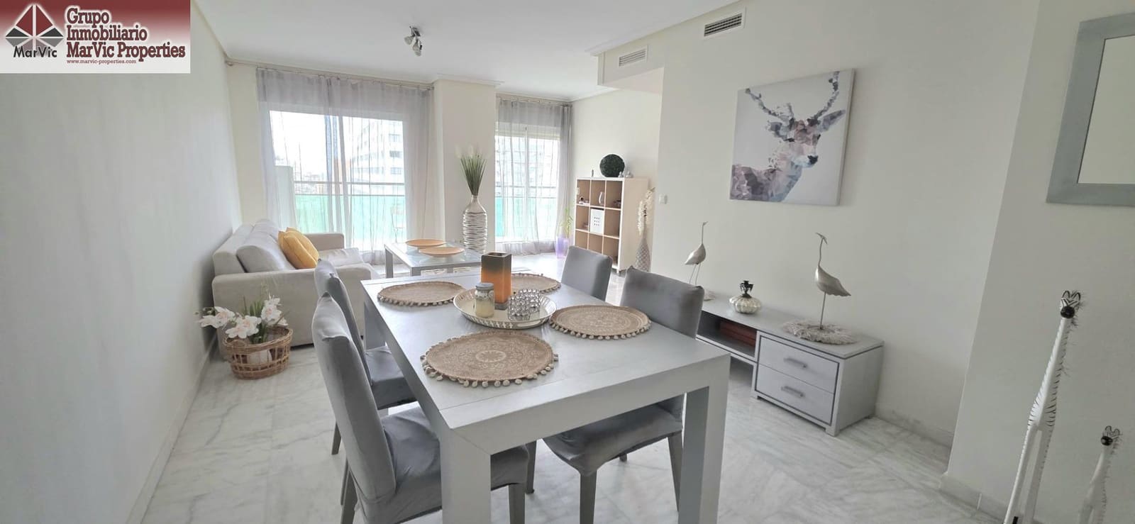 Apartamento de 2 habitaciones en La Villajoyosa / Vila Joiosa en venta con piscina garaje - 273.000 € (Ref: 9456292)