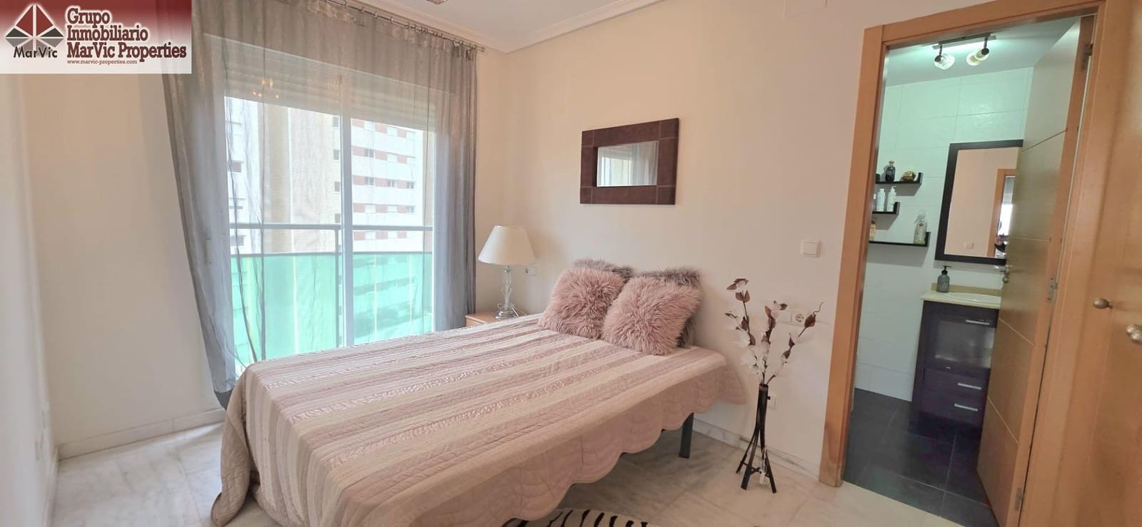 Apartamento de 2 habitaciones en La Villajoyosa / Vila Joiosa en venta con piscina garaje - 273.000 € (Ref: 9456292)