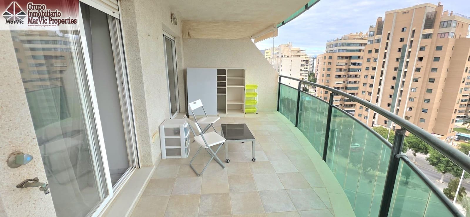 Apartamento de 2 habitaciones en La Villajoyosa / Vila Joiosa en venta con piscina garaje - 273.000 € (Ref: 9456292)