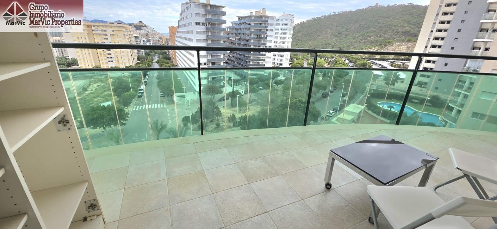 Apartamento de 2 habitaciones en La Villajoyosa / Vila Joiosa en venta con piscina garaje - 273.000 € (Ref: 9456292)