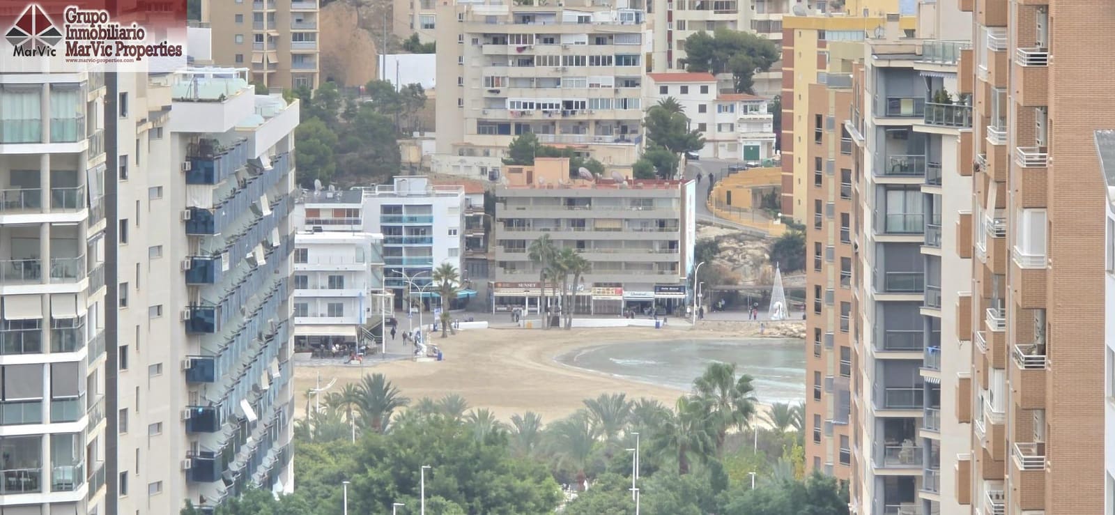 Apartamento de 2 habitaciones en La Villajoyosa / Vila Joiosa en venta con piscina garaje - 273.000 € (Ref: 9456292)