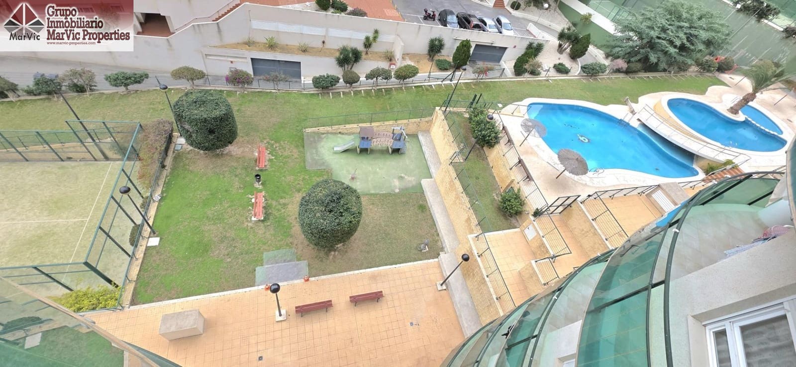 Apartamento de 2 habitaciones en La Villajoyosa / Vila Joiosa en venta con piscina garaje - 273.000 € (Ref: 9456292)