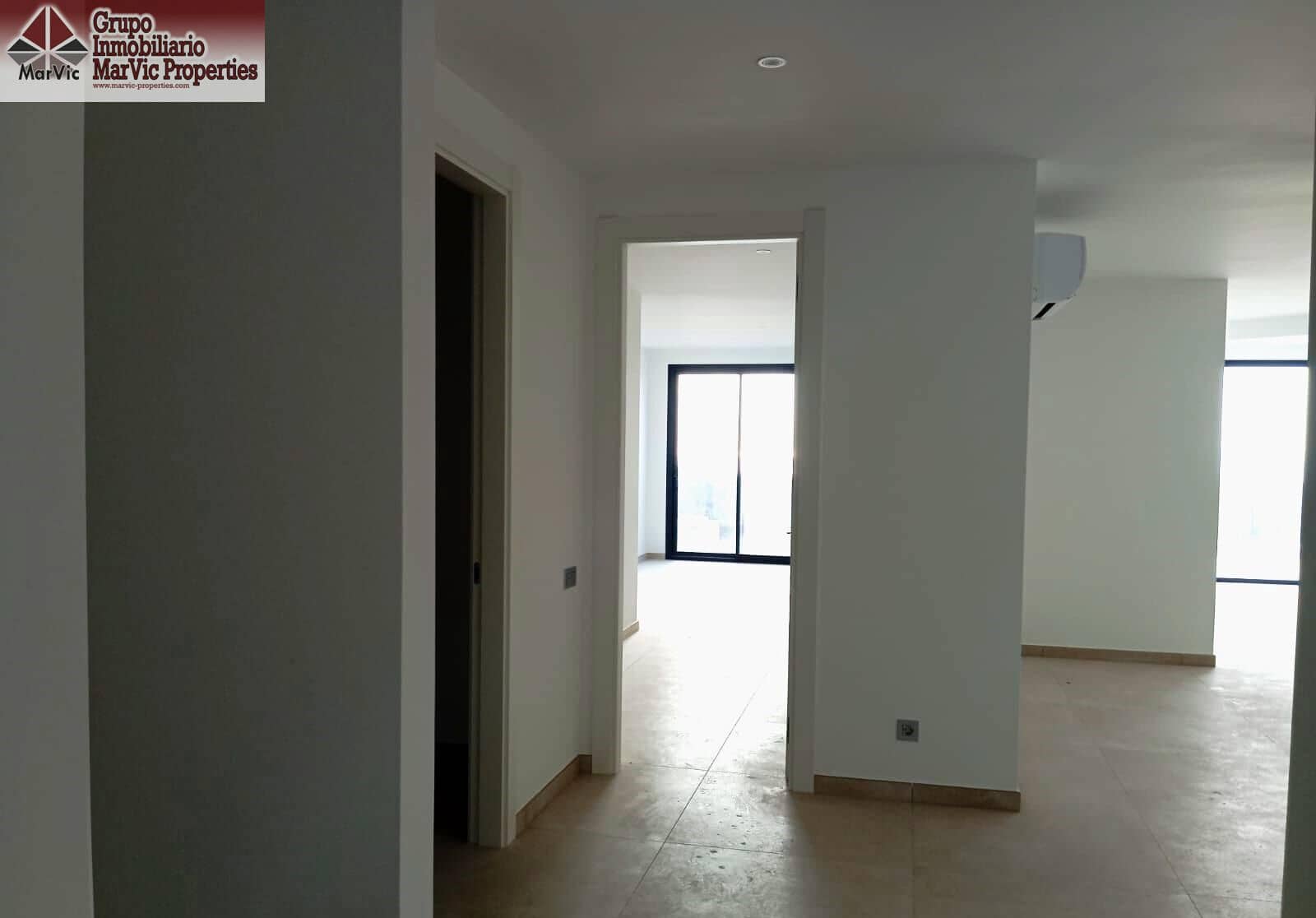 8 bedroom Villa for sale in Finestrat with pool - € 2,750,000 (Ref: 9456294)