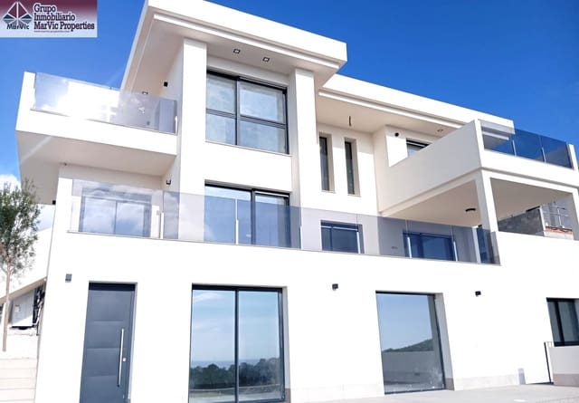 8 bedroom Villa for sale in Finestrat with pool - € 2,750,000 (Ref: 9456294)