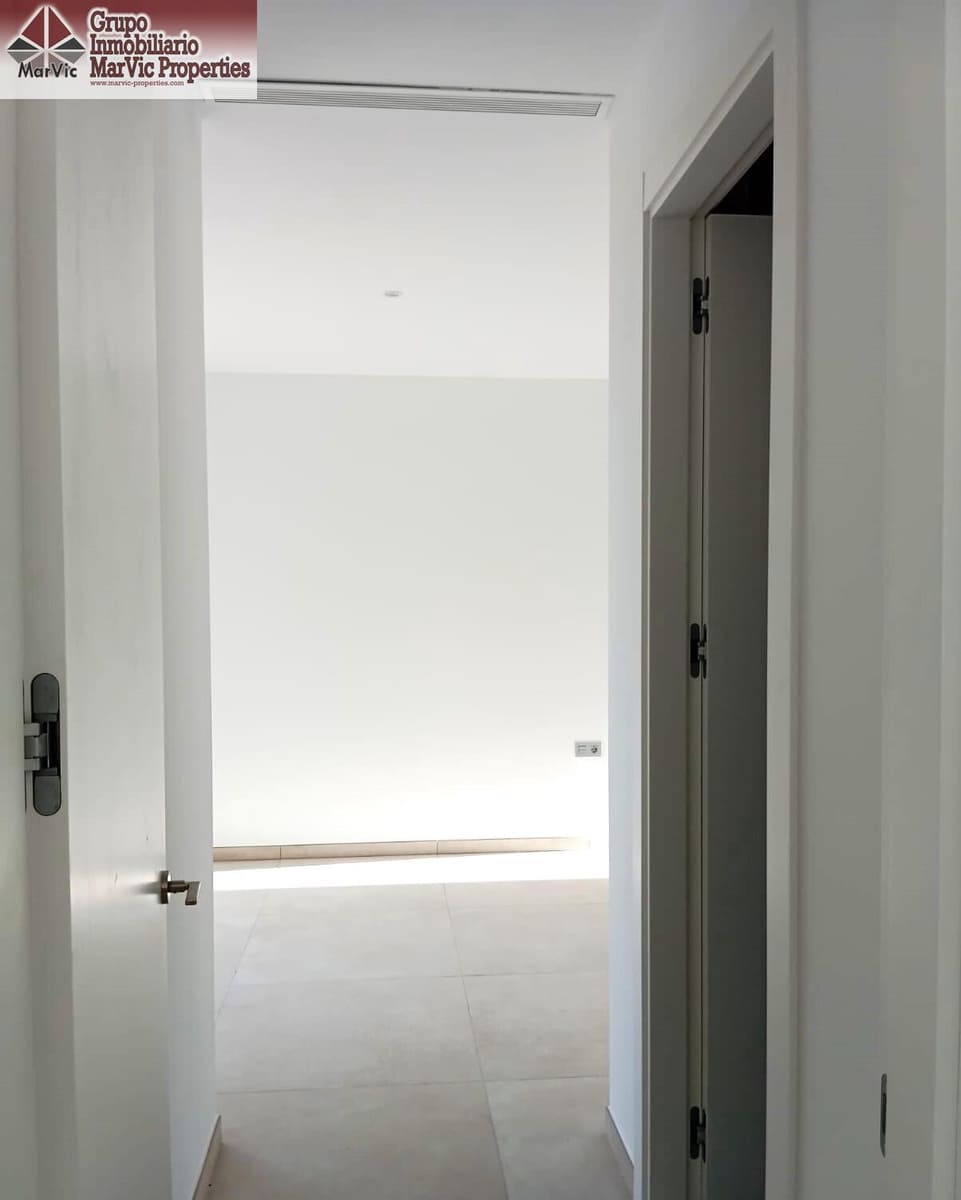 8 bedroom Villa for sale in Finestrat with pool - € 2,750,000 (Ref: 9456294)