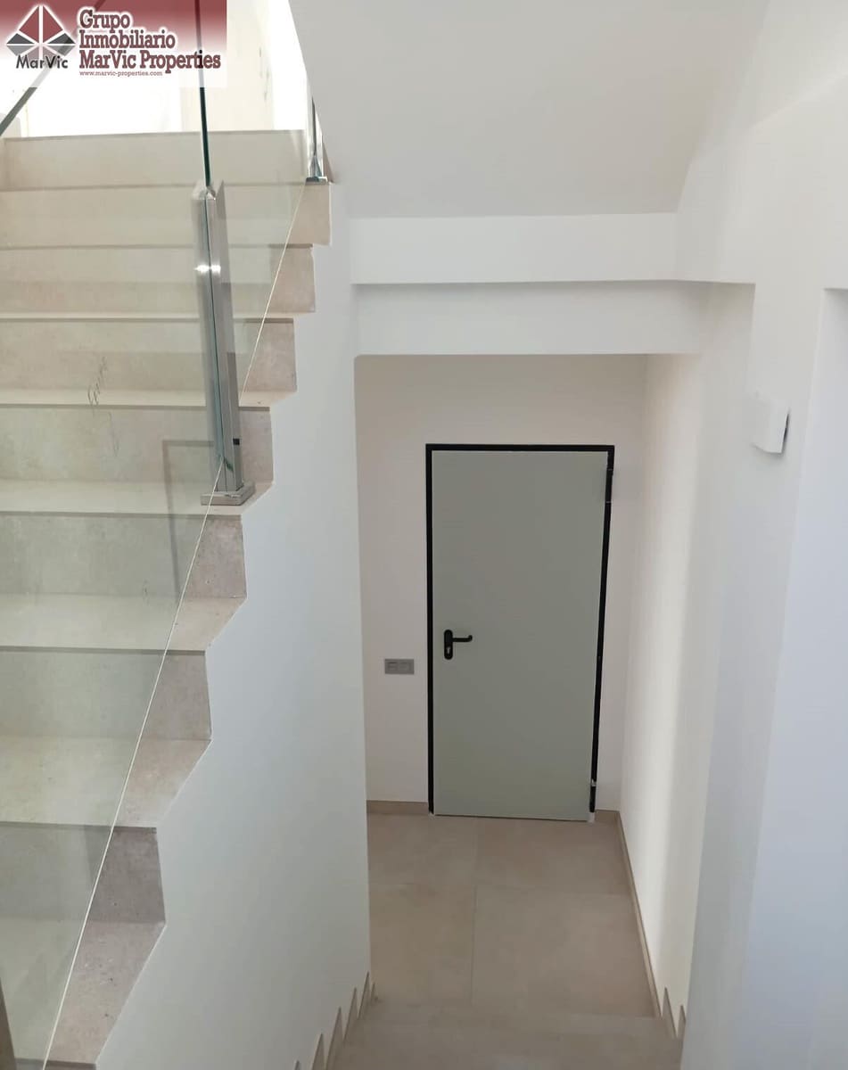 8 bedroom Villa for sale in Finestrat with pool - € 2,750,000 (Ref: 9456294)