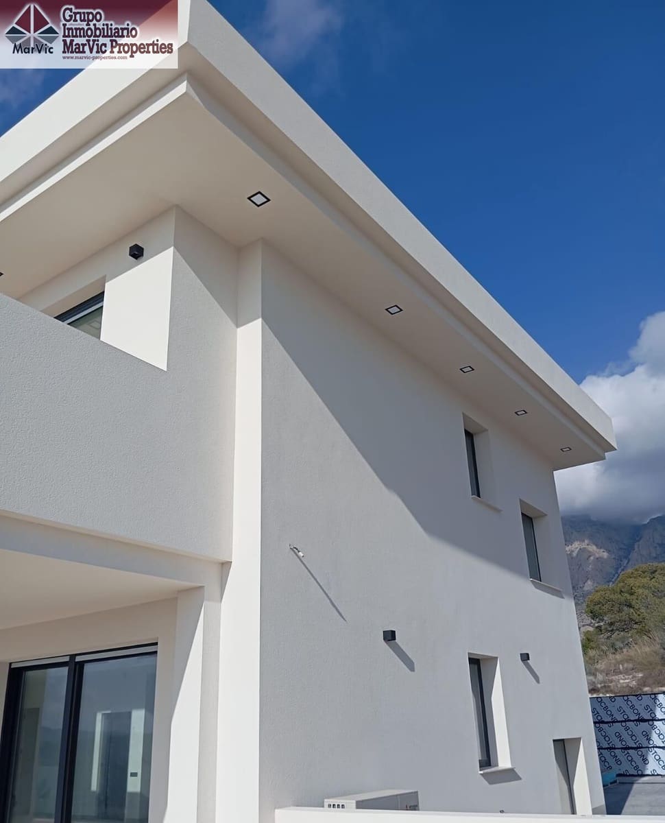 8 bedroom Villa for sale in Finestrat with pool - € 2,750,000 (Ref: 9456294)