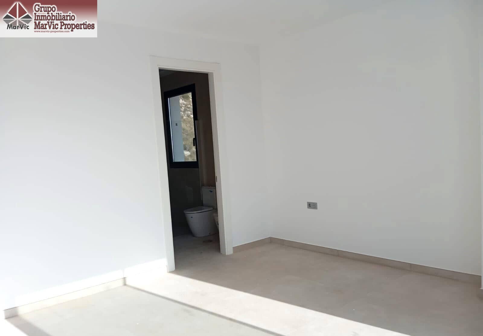 8 bedroom Villa for sale in Finestrat with pool - € 2,750,000 (Ref: 9456294)