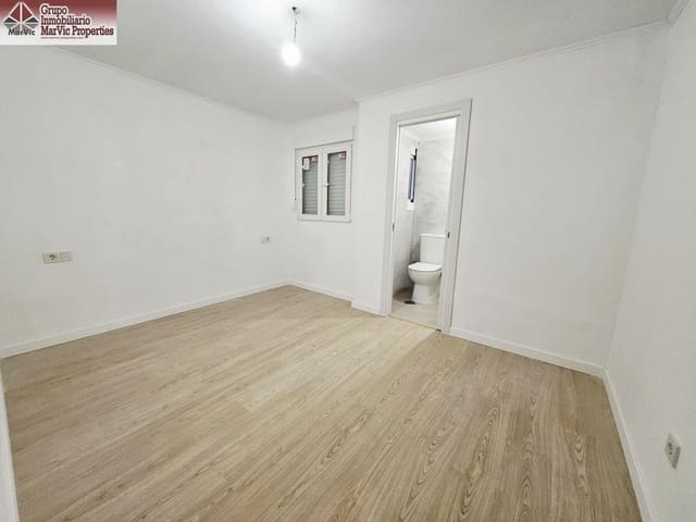 4 chambre Appartement à vendre à Centro Urbano, Benidorm - 235 000 € (Ref: 9481221)