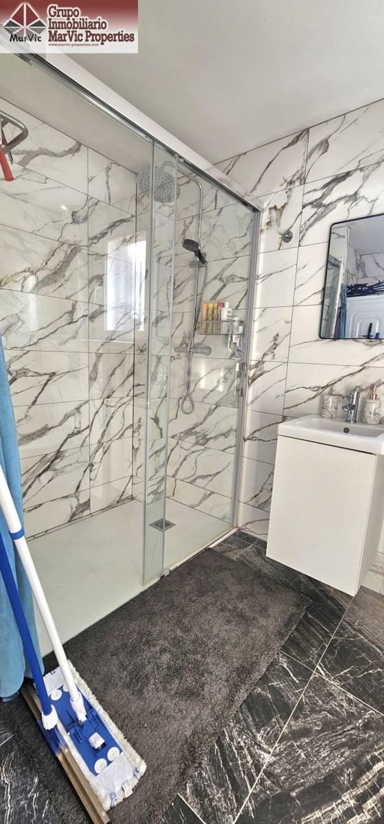 5 bedroom Villa for sale in La Nucia with pool - € 590,000 (Ref: 9491466)