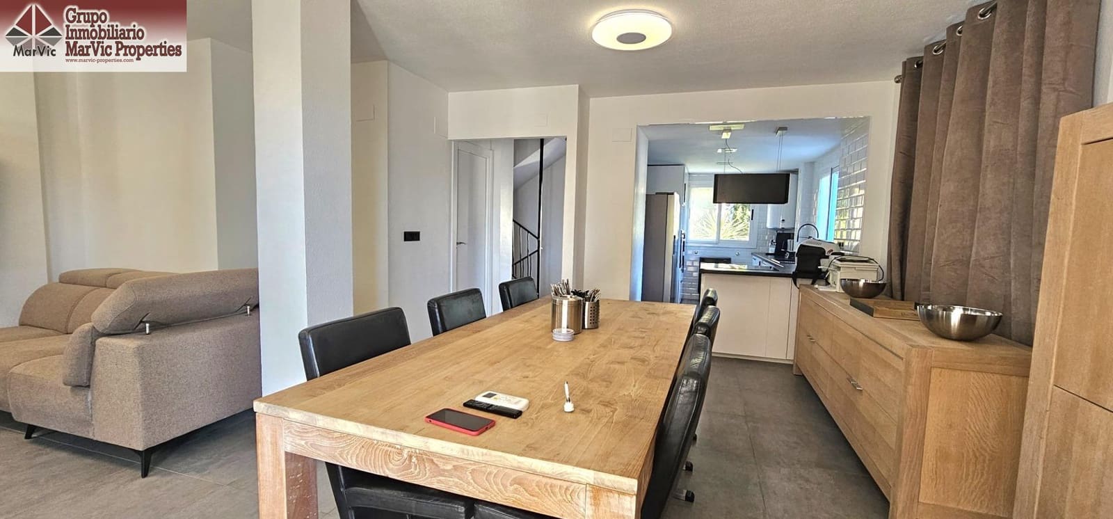 5 bedroom Villa for sale in La Nucia with pool - € 590,000 (Ref: 9491466)