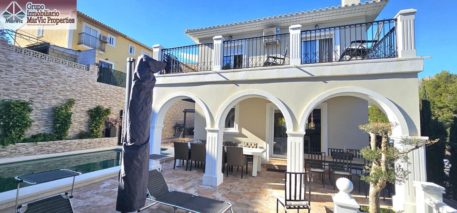 5 bedroom Villa for sale in La Nucia with pool - € 590,000 (Ref: 9491466)