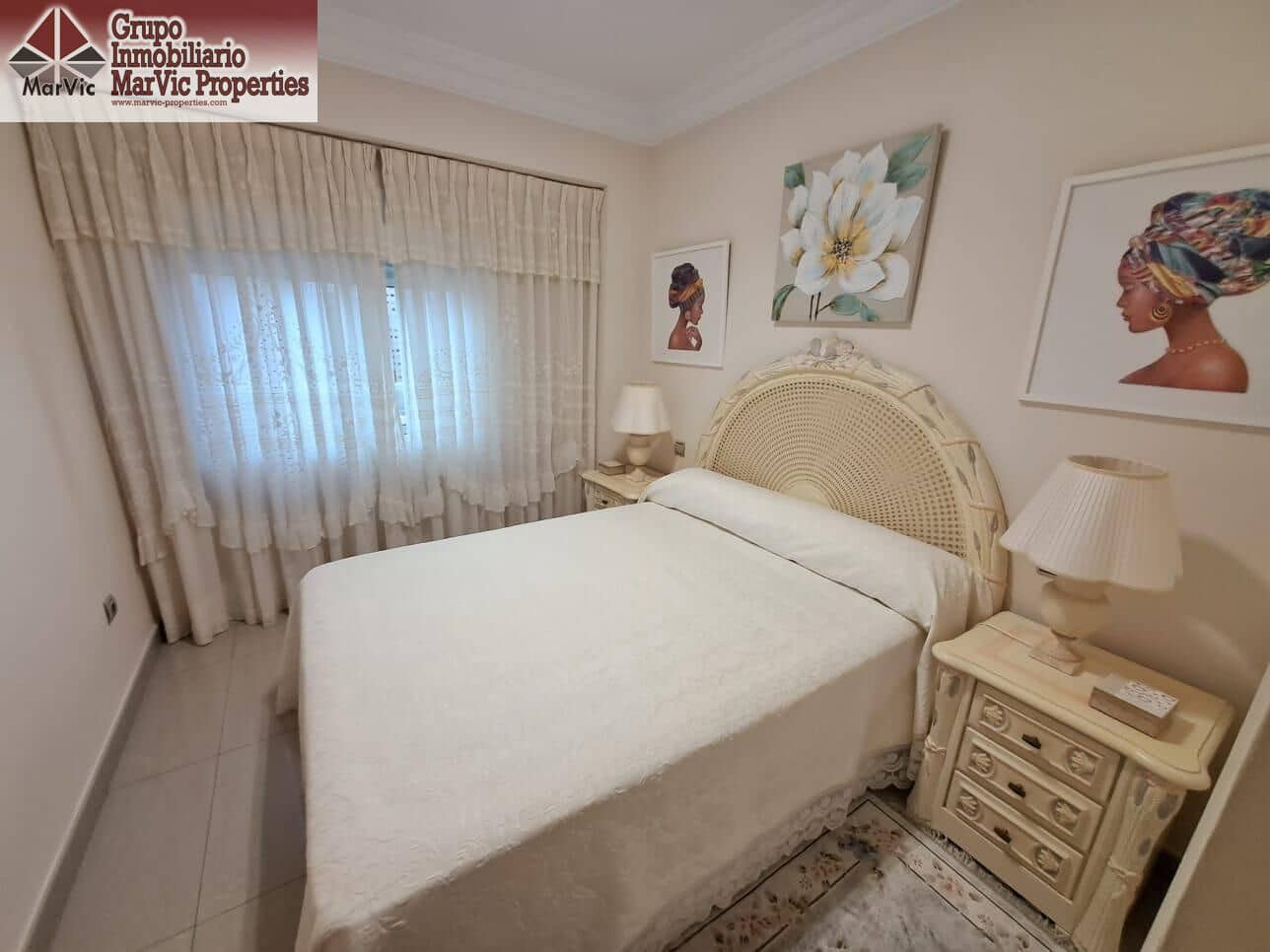 2 soveværelse Lejlighed til leje i Benidorm med swimmingpool - € 1.300 (Ref: 9495320)