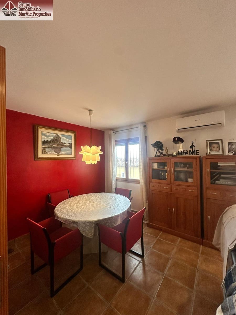 3 bedroom Villa for sale in Relleu with pool garage - € 180,000 (Ref: 9495322)