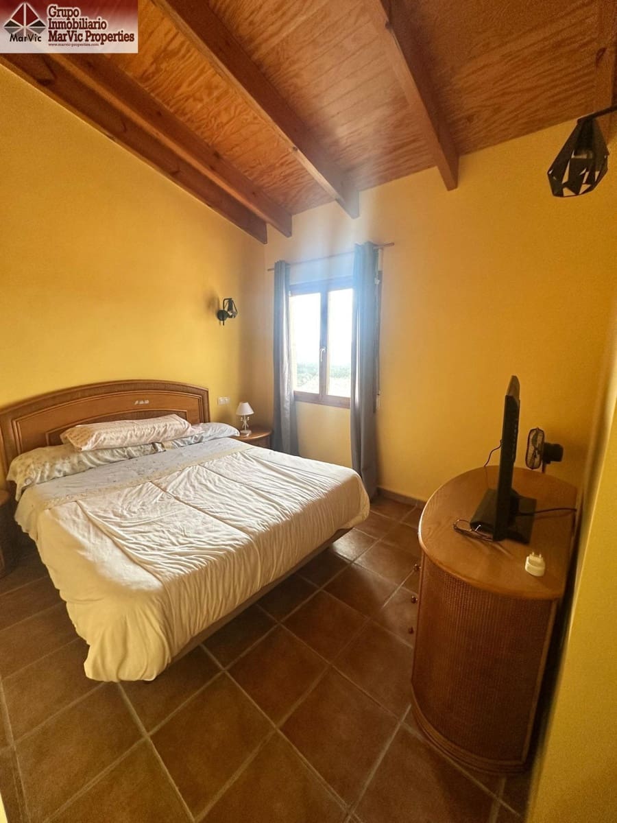 3 bedroom Villa for sale in Relleu with pool garage - € 180,000 (Ref: 9495322)