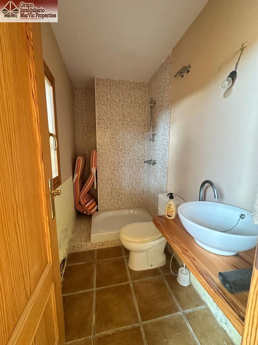 3 bedroom Villa for sale in Relleu with pool garage - € 180,000 (Ref: 9495322)