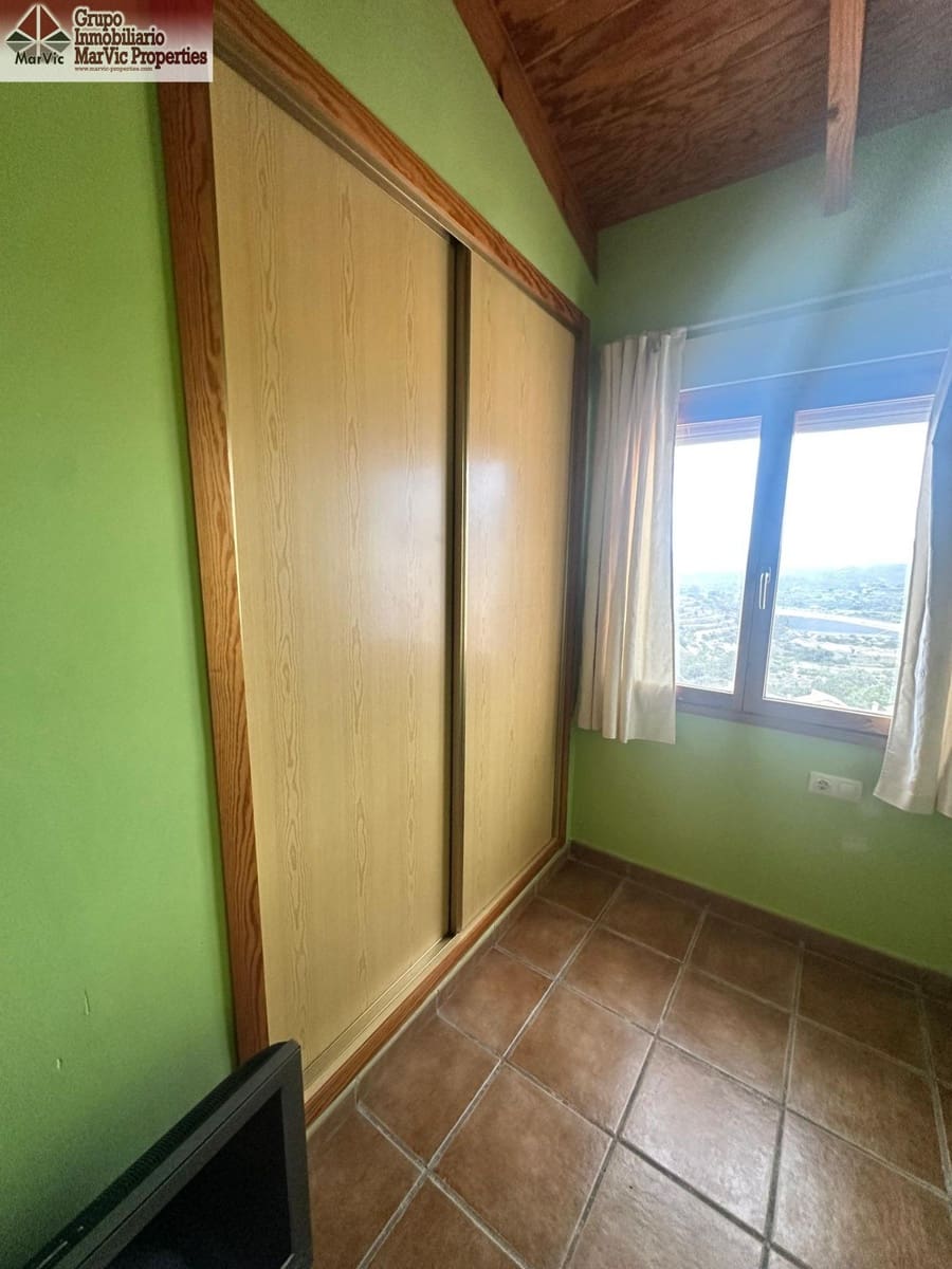 3 bedroom Villa for sale in Relleu with pool garage - € 180,000 (Ref: 9495322)