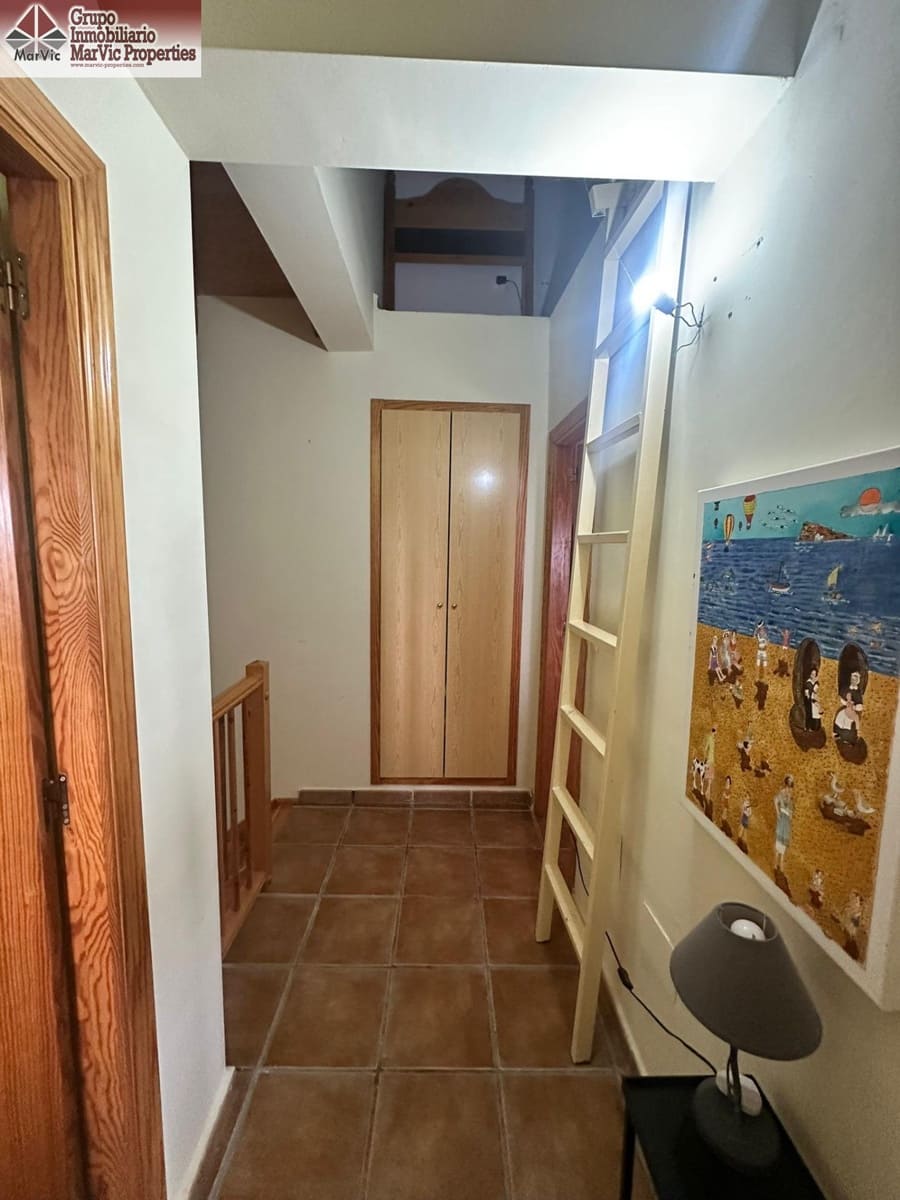 3 bedroom Villa for sale in Relleu with pool garage - € 180,000 (Ref: 9495322)