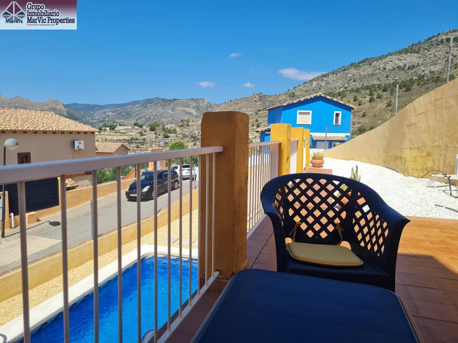 3 bedroom Villa for sale in Relleu with pool garage - € 180,000 (Ref: 9495322)