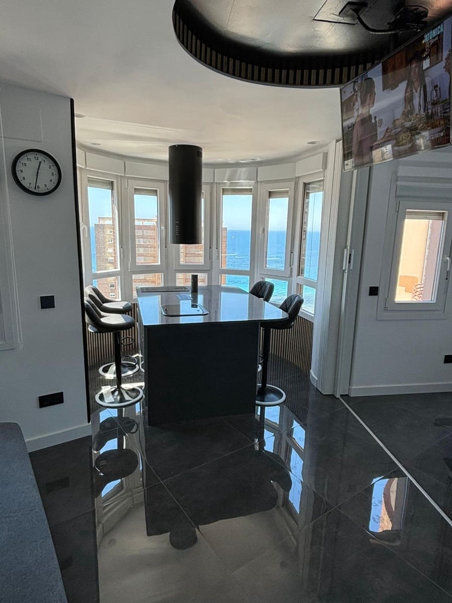 Studio til salgs i Benidorm med svømmebasseng - € 235 000 (Ref: 9495323)