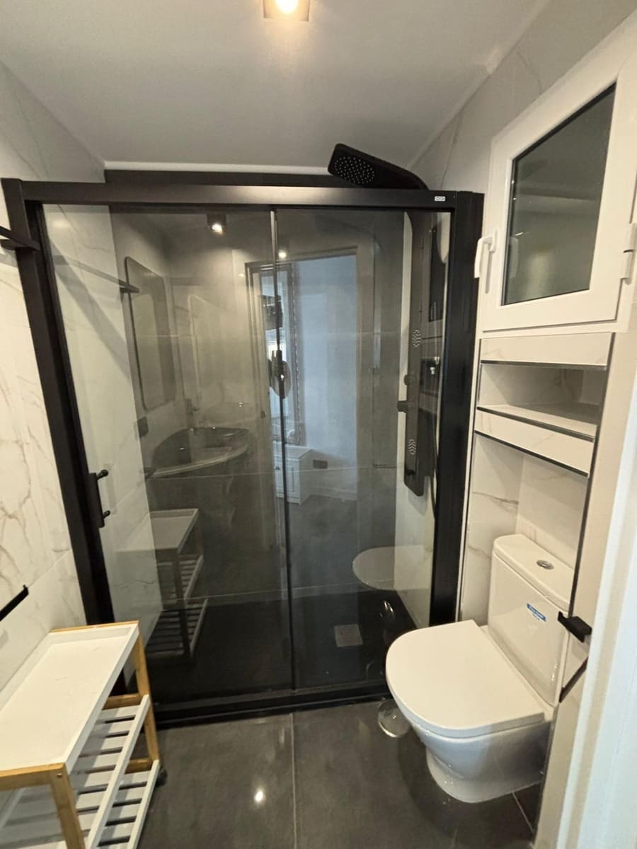 Studio til salgs i Benidorm med svømmebasseng - € 235 000 (Ref: 9495323)