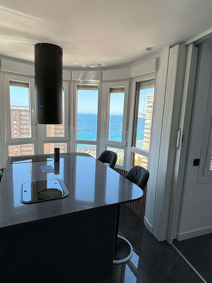 Studio til salgs i Benidorm med svømmebasseng - € 235 000 (Ref: 9495323)